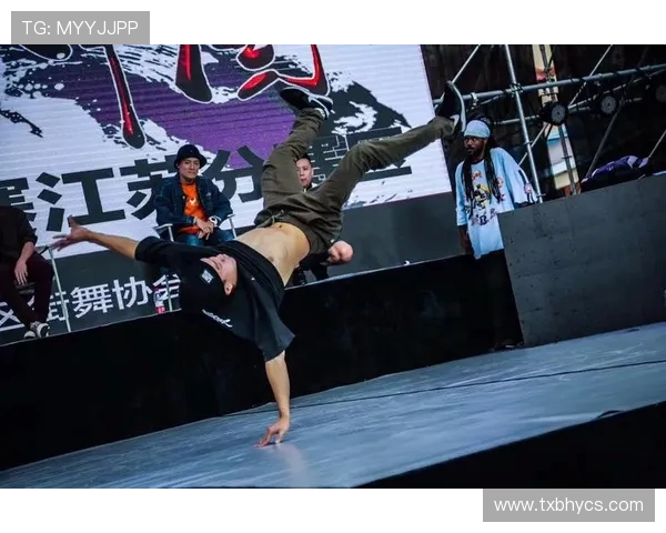 杭州滑板队在世界街舞大赛中以66分领先积分榜，展现出色实力与风采